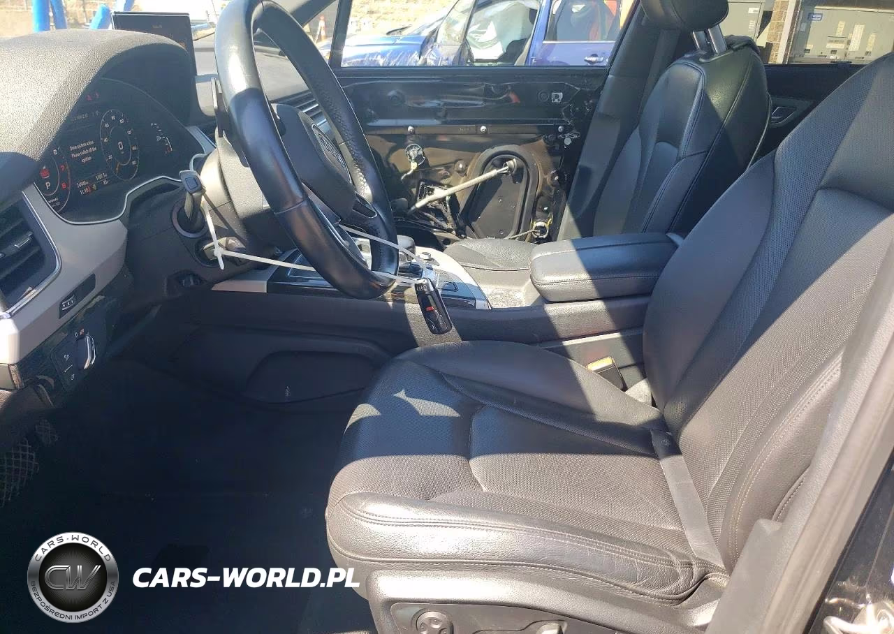 2018 Audi Q7 Premium Plus VIN:WA1LHAF76JD044802 - 7