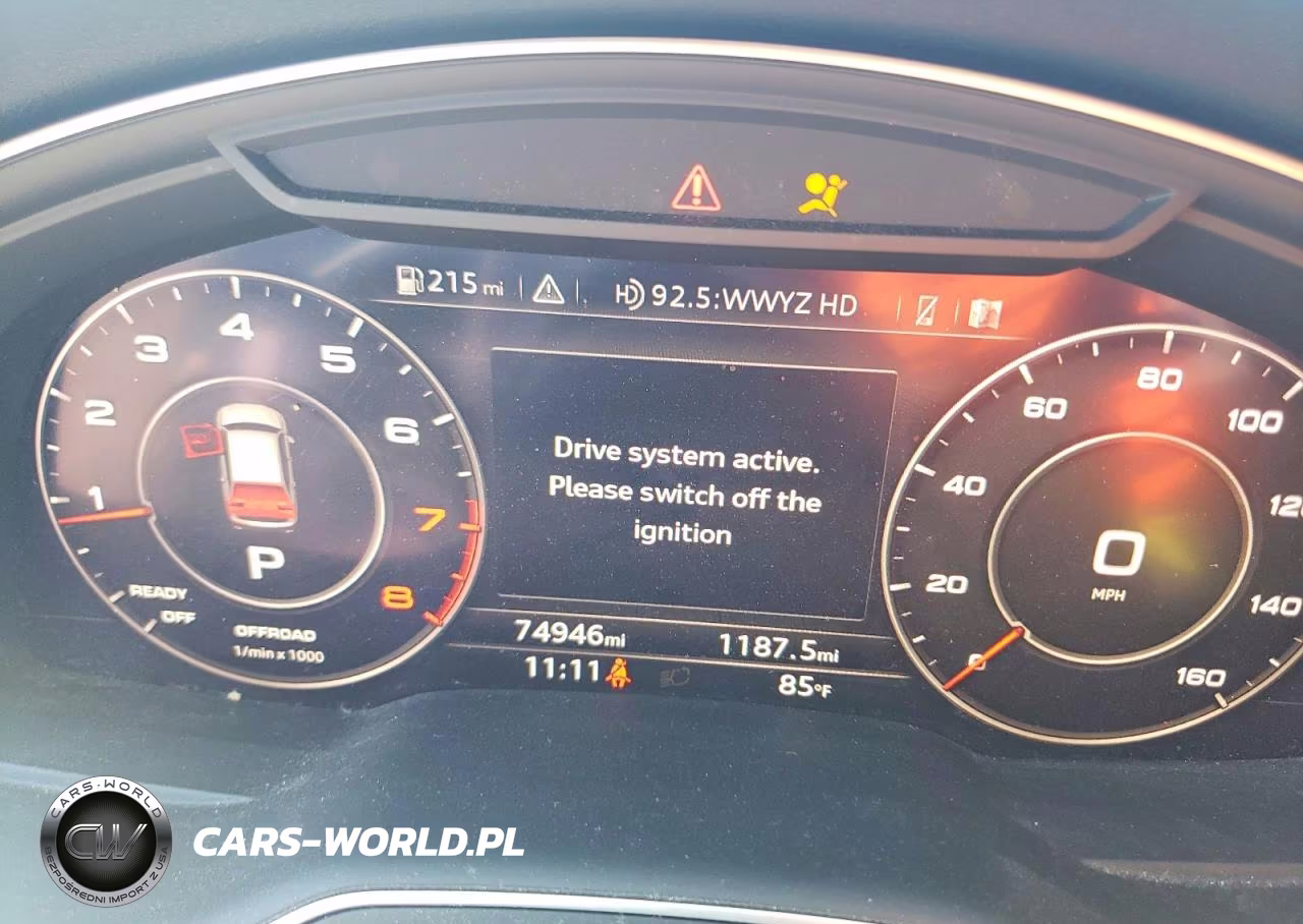2018 Audi Q7 Premium Plus VIN:WA1LHAF76JD044802 - 9