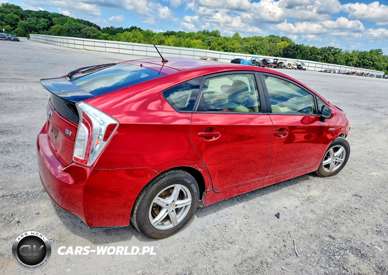 2014 Toyota Prius Two VIN:JTDKN3DU6E0362981 - 3