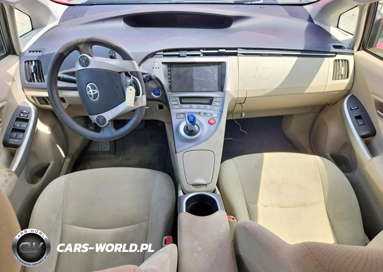 2014 Toyota Prius Two VIN:JTDKN3DU6E0362981 - 8