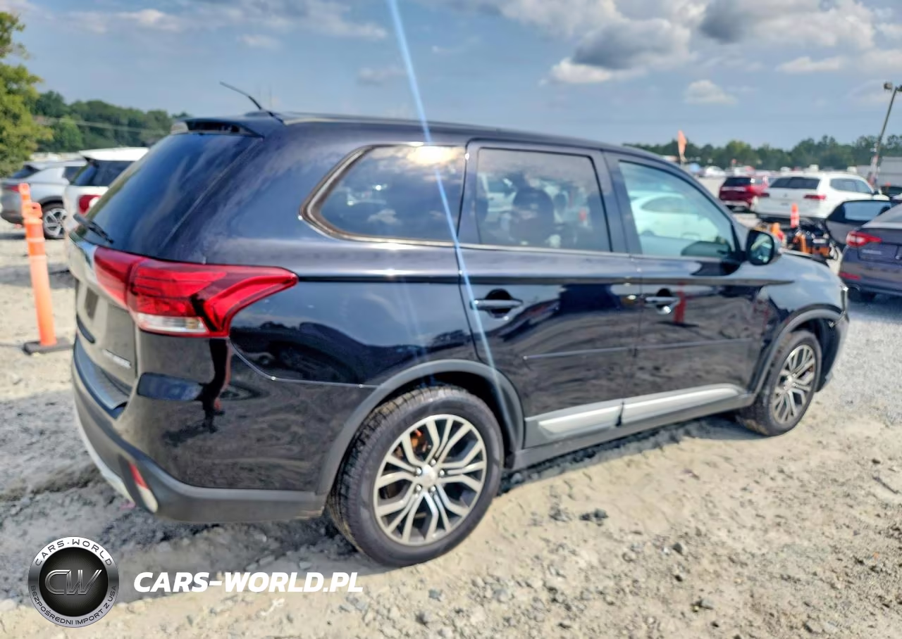 2016 Mitsubishi Outlander Se VIN:JA4AD3A31GZ048996 - 3