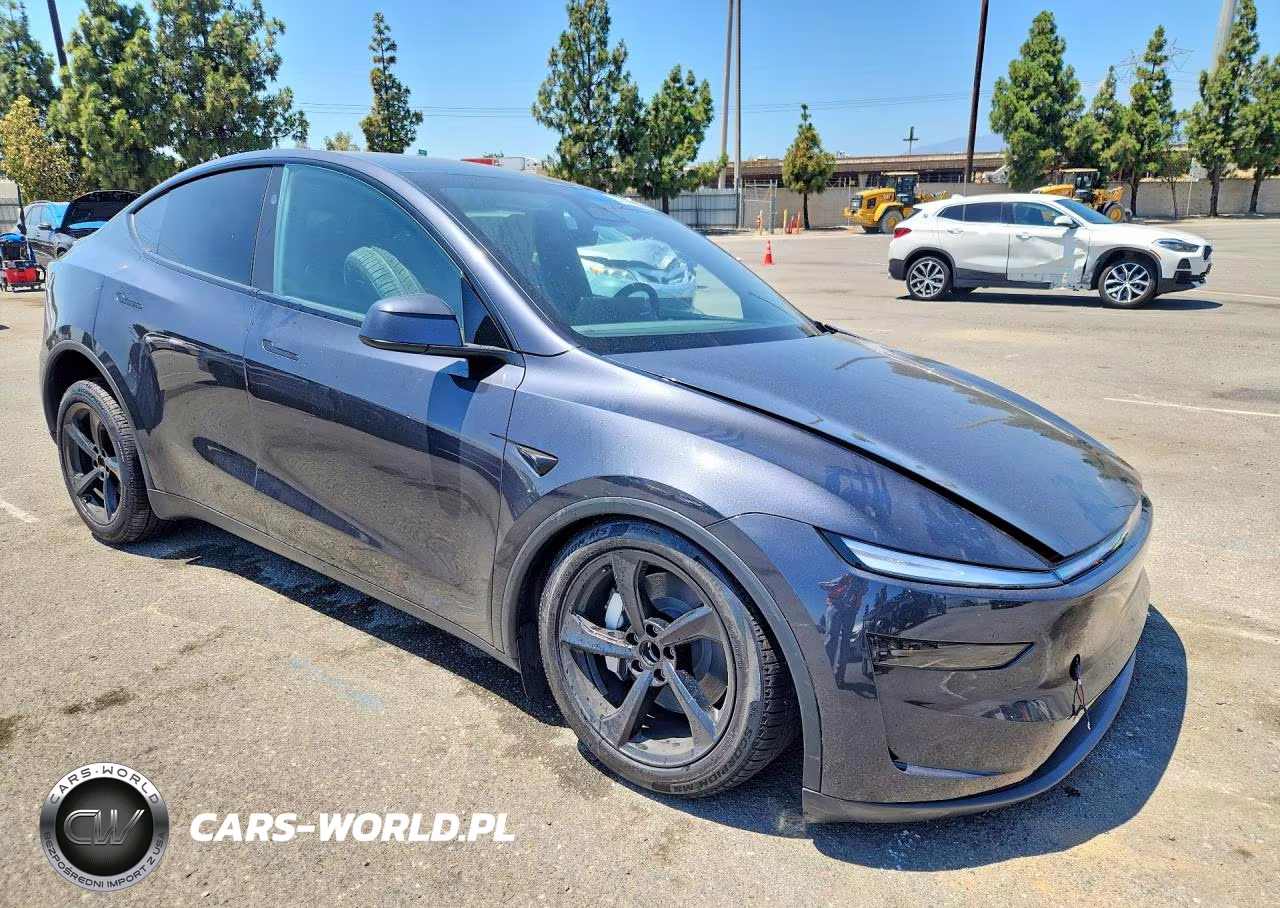2026 Tesla Model Y VIN:7SAYGDED6TF649781 - 4
