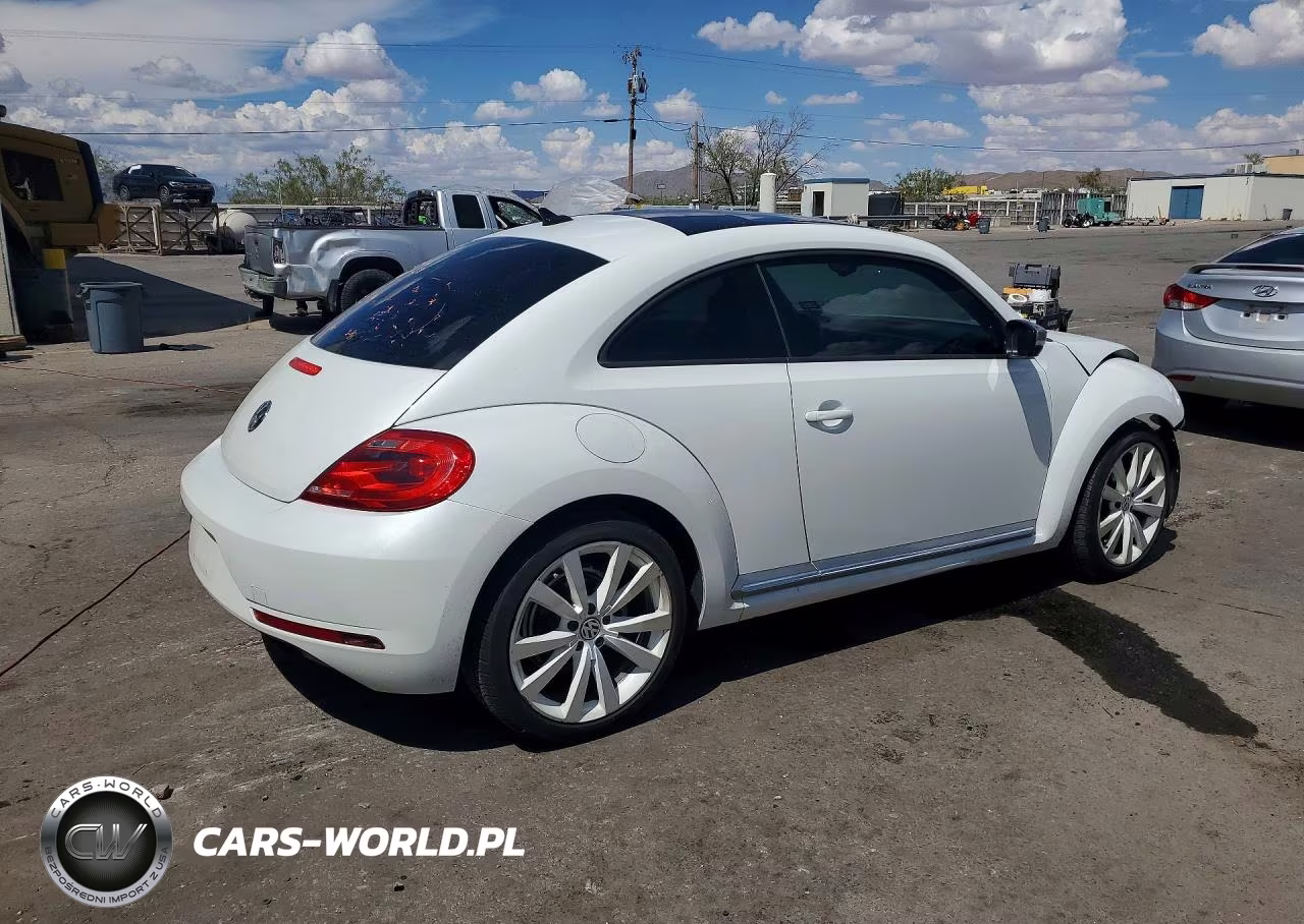 2014 Volkswagen Beetle VIN:3VWJ17AT6EM653887 - 3