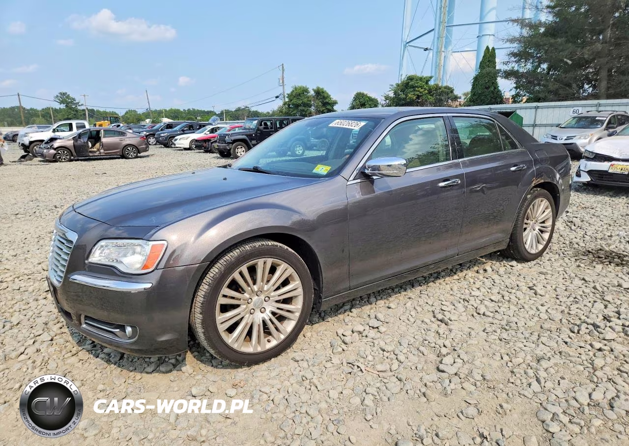 2013 Chrysler 300C VIN:2C3CCAEG5DH731934 - 1