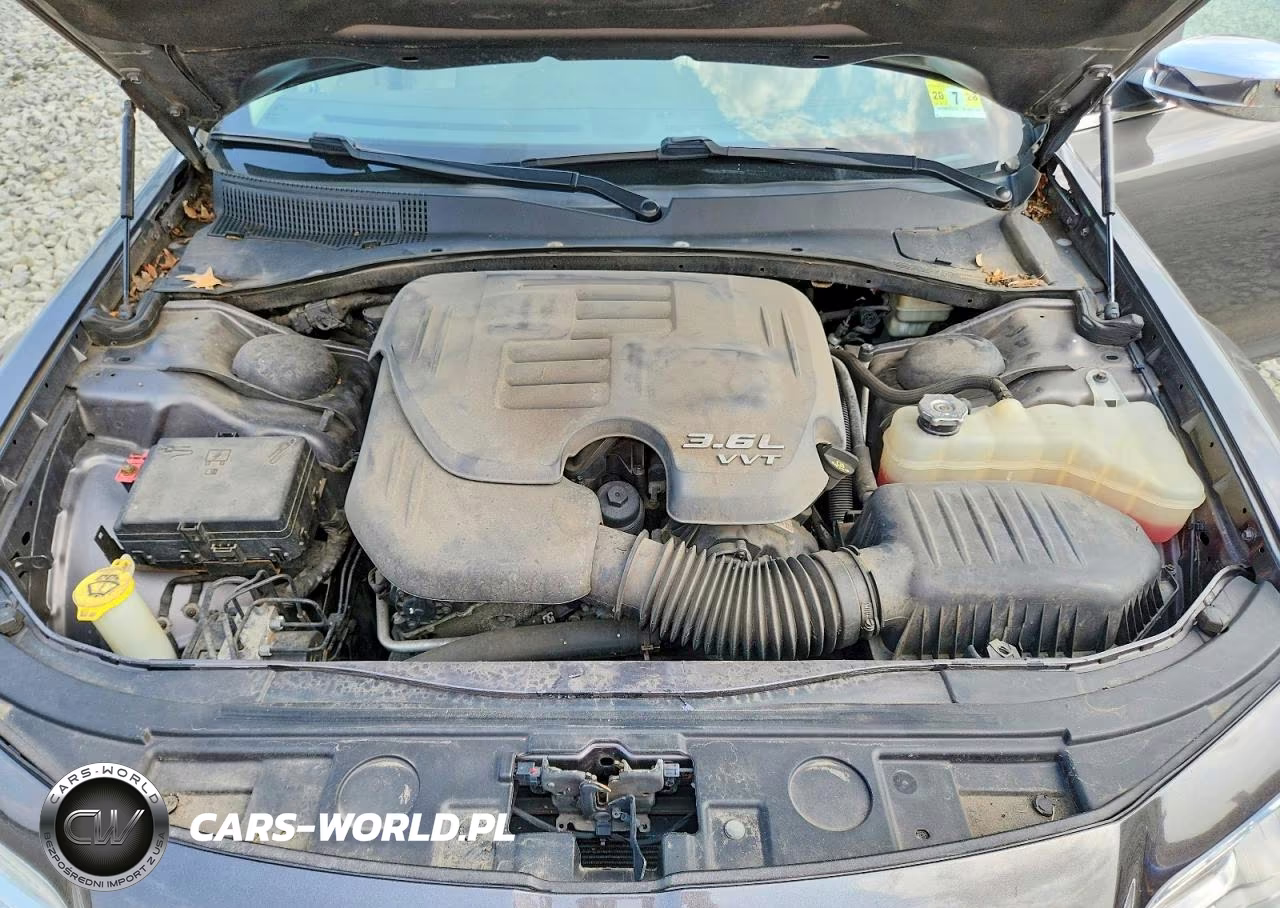 2013 Chrysler 300C VIN:2C3CCAEG5DH731934 - 11