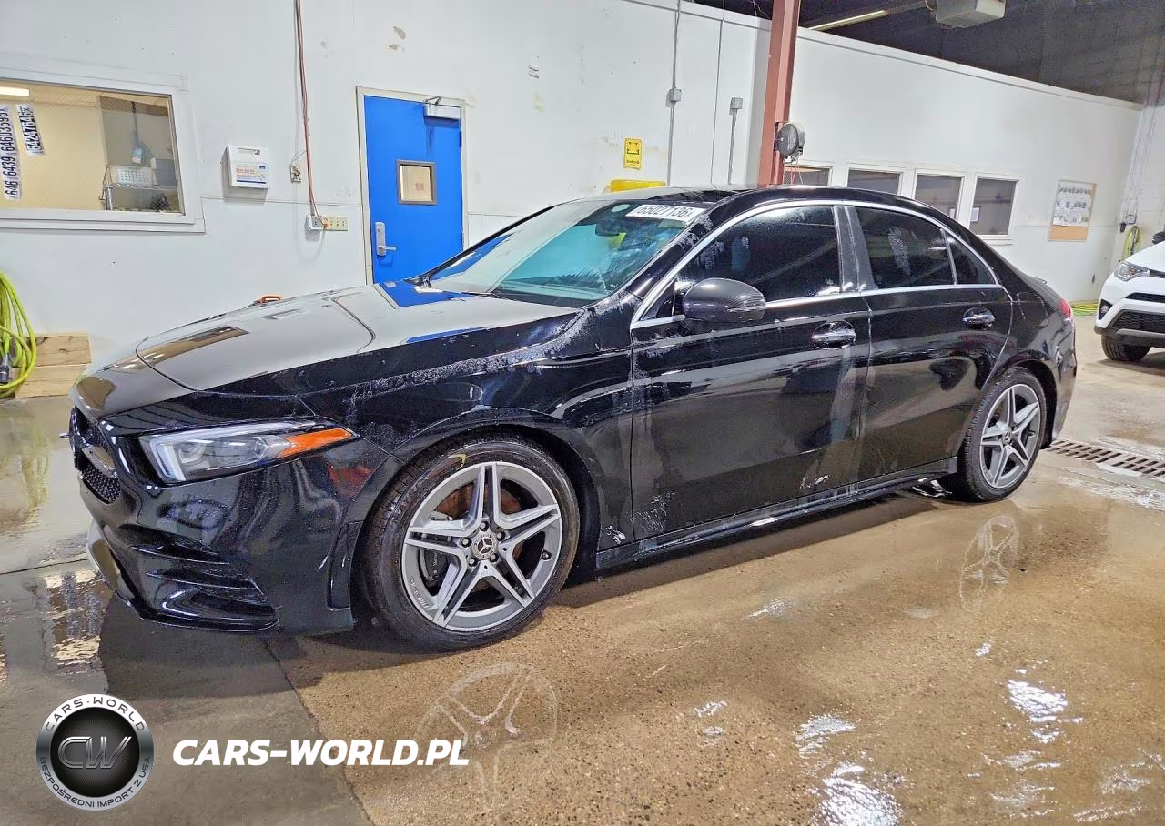 2020 Mercedes-Benz A 220 4Matic – zdjęcie 1 z 12