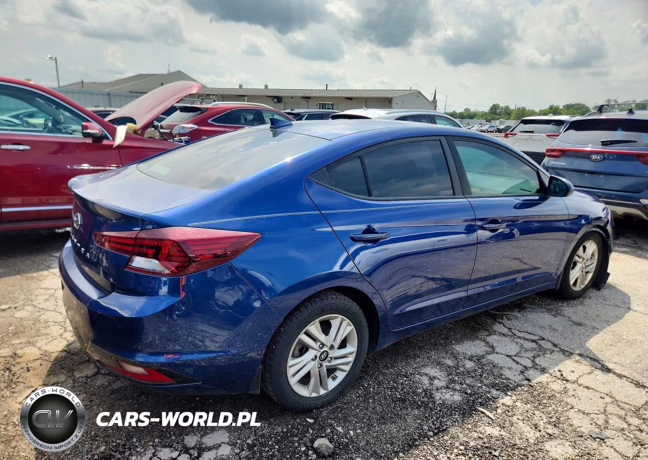 2020 Hyundai Elantra Sel VIN:5NPD84LF1LH545620 - 3
