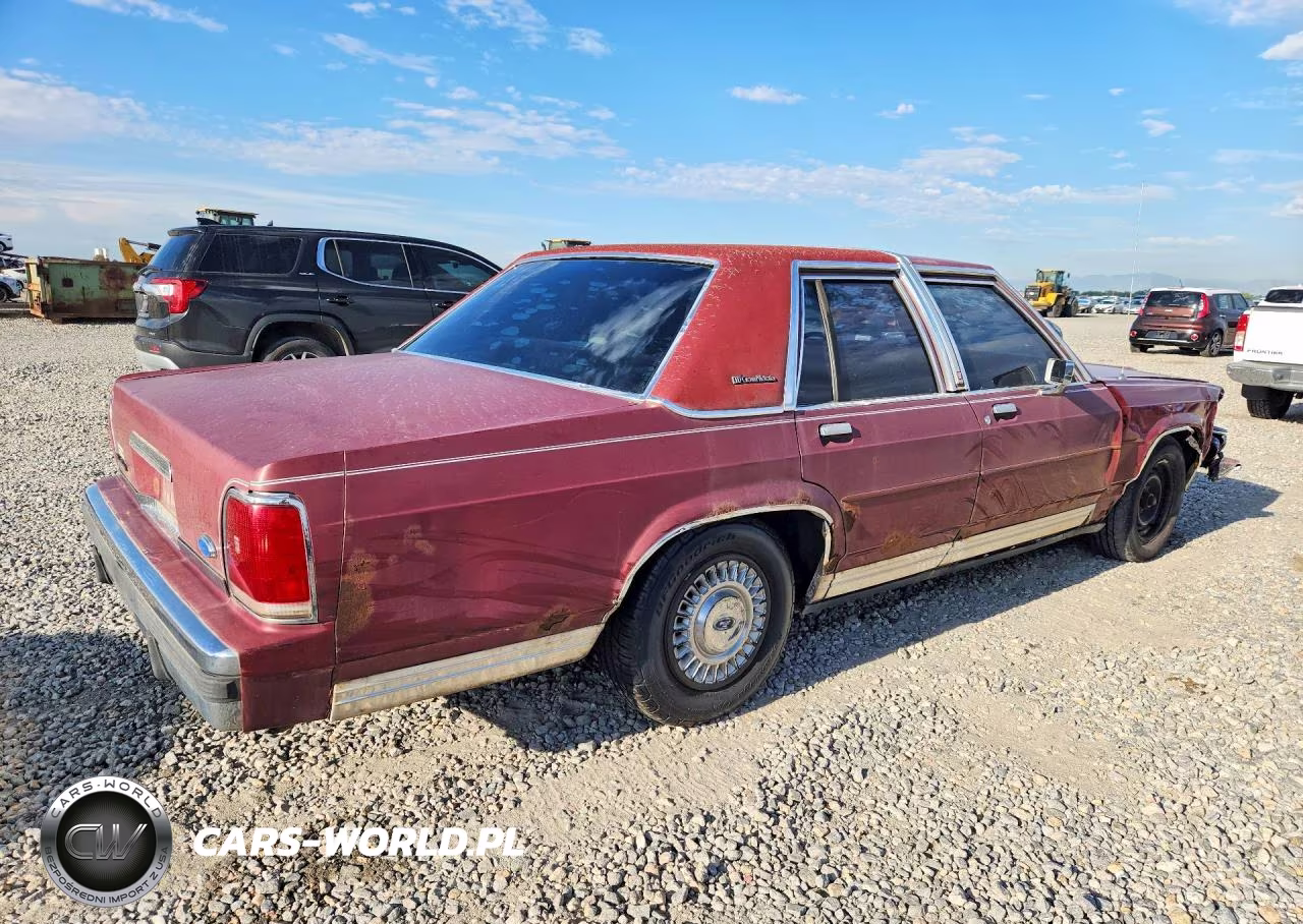 1988 Ford Crown Victoria VIN:2FABP73F3JX141117 - 3