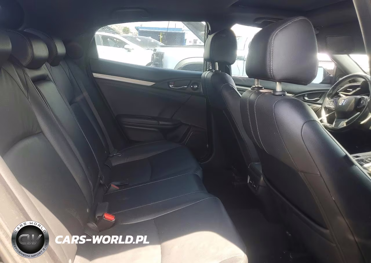 2018 Honda Civic Sport Touring VIN:SHHFK7H92JU413216 - 10