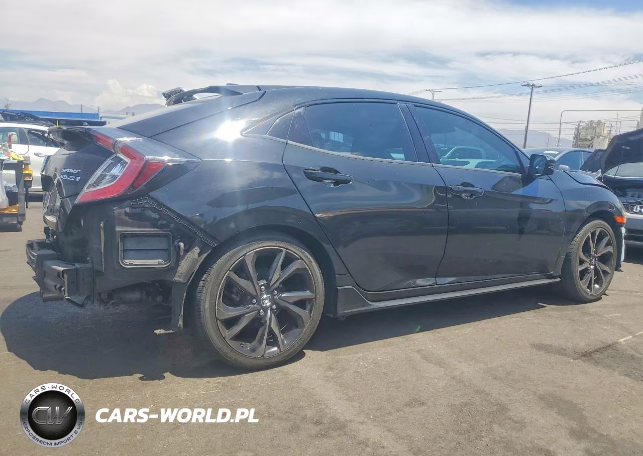 2018 Honda Civic Sport Touring VIN:SHHFK7H92JU413216 - 3