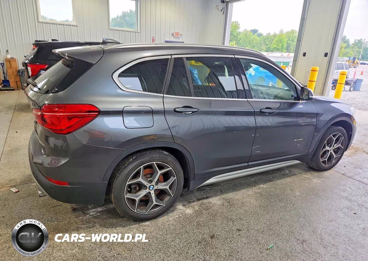 2016 BMW X1 xDrive28I VIN:WBXHT3C31G5E47182 - 3