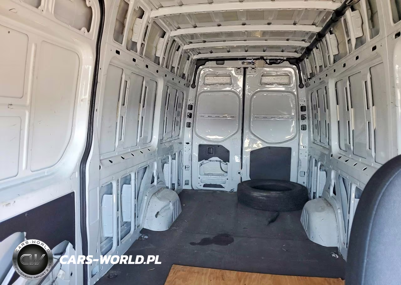 2019 Mercedes-Benz Sprinter 2500 VIN:WD4PF1ED0KT013658 - 10