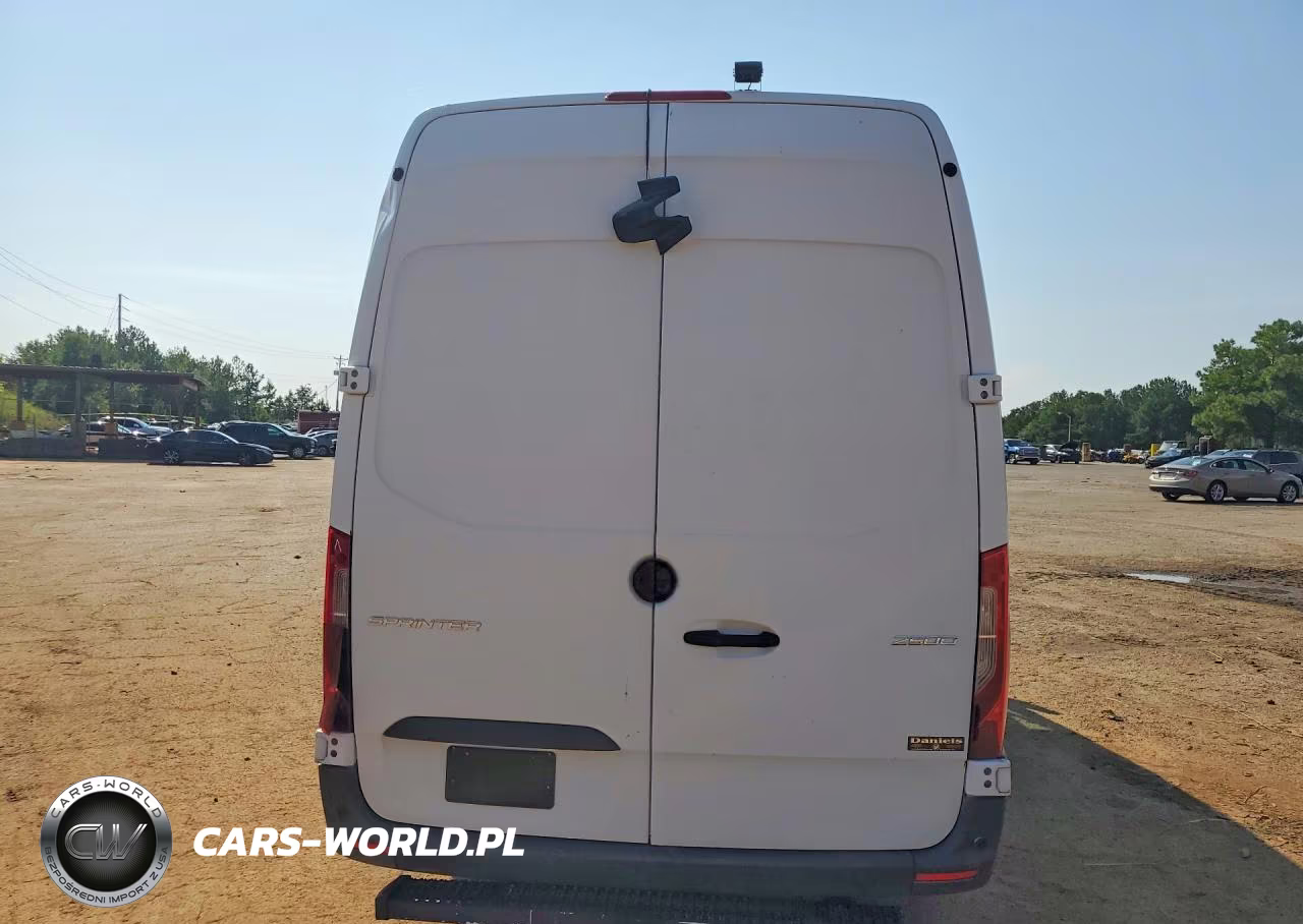 2019 Mercedes-Benz Sprinter 2500 VIN:WD4PF1ED0KT013658 - 6