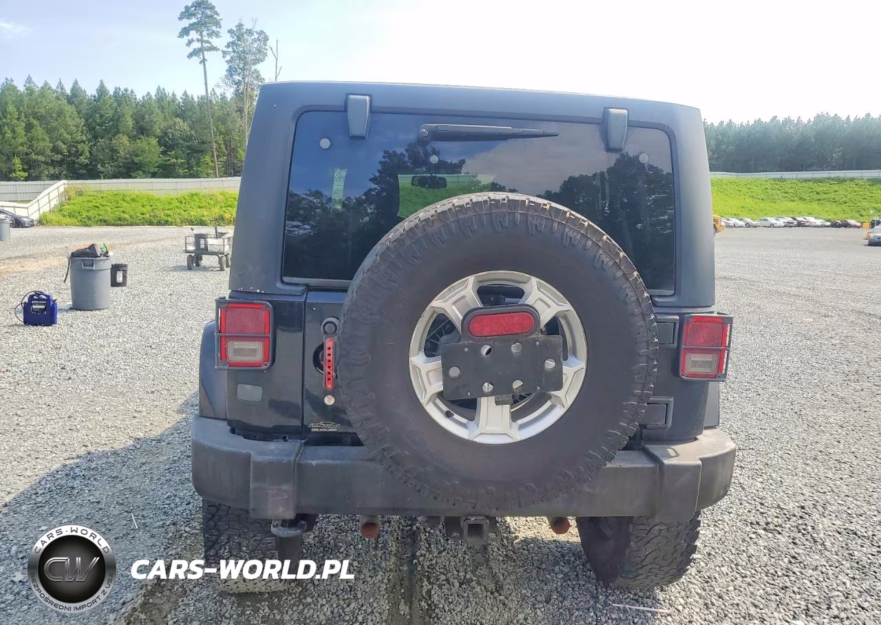 2013 Jeep Wrangler Unlimited Sport VIN:1C4BJWDG7DL618503 - 6