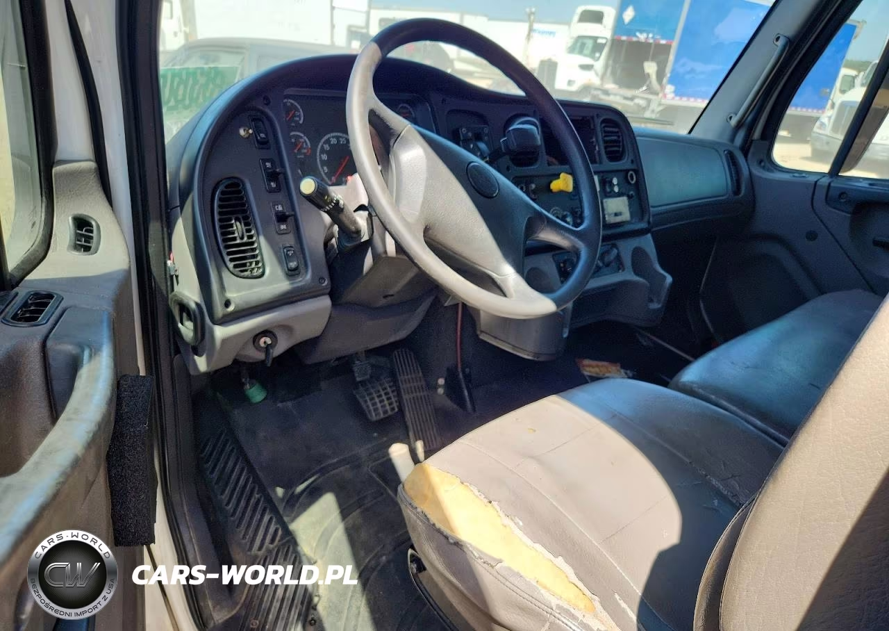 2018 Freightliner Business Class M2 Box Truck VIN:1FVACWFB3JHJN5754 - 8