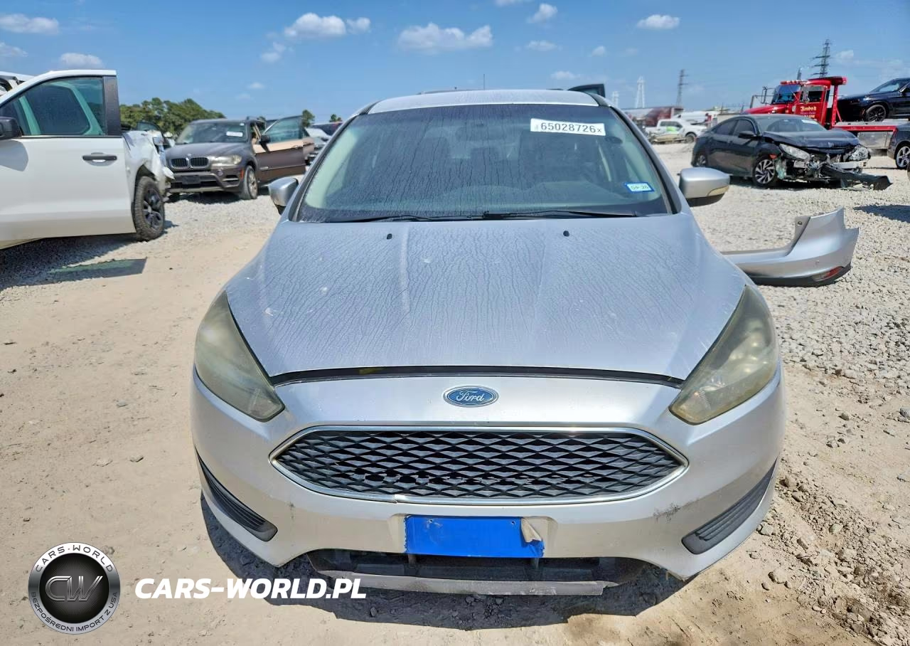 2016 Ford Focus Se VIN:1FADP3K24GL259697 - 5