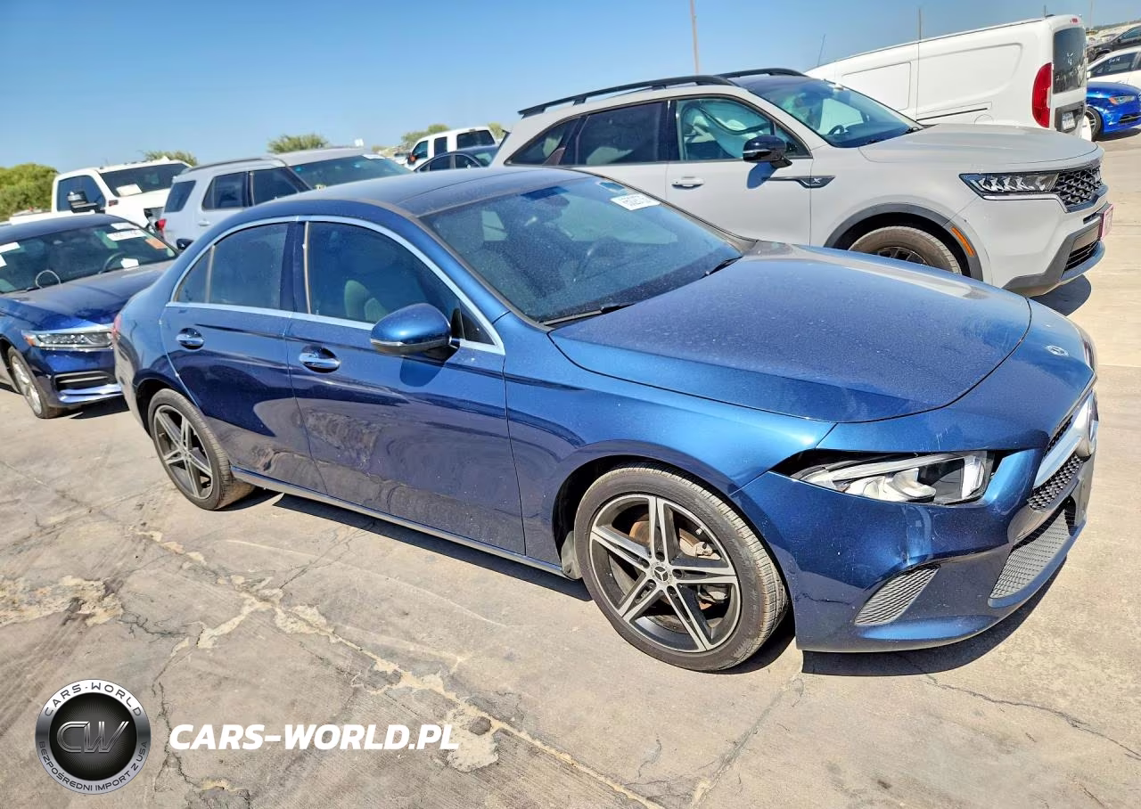 2022 Mercedes-Benz A 220 VIN:W1K3G4EB0NJ353212 - 4