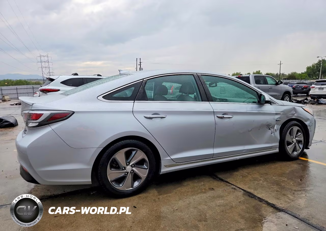 2017 Hyundai Sonata Hybrid Limited VIN:KMHE34L16HA056051 - 3