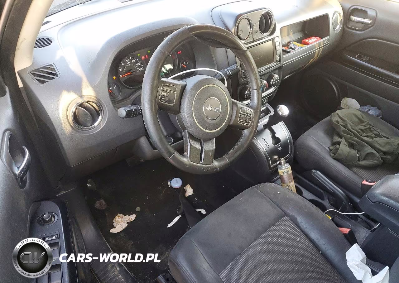 2013 Jeep Patriot Latitude VIN:1C4NJPFB9DD116638 - 8