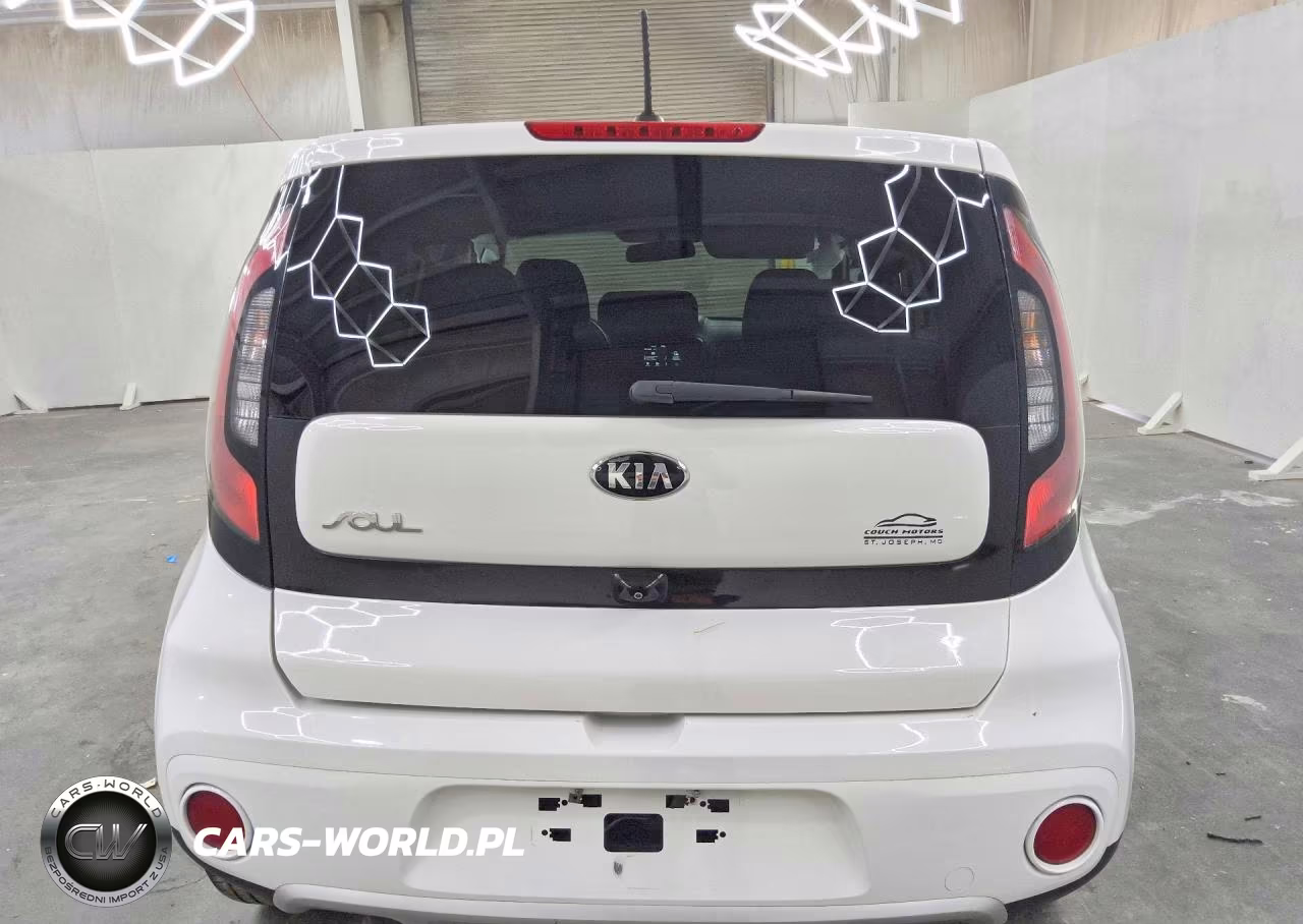 2018 Kia Soul + VIN:KNDJP3A54J7898185 - 6