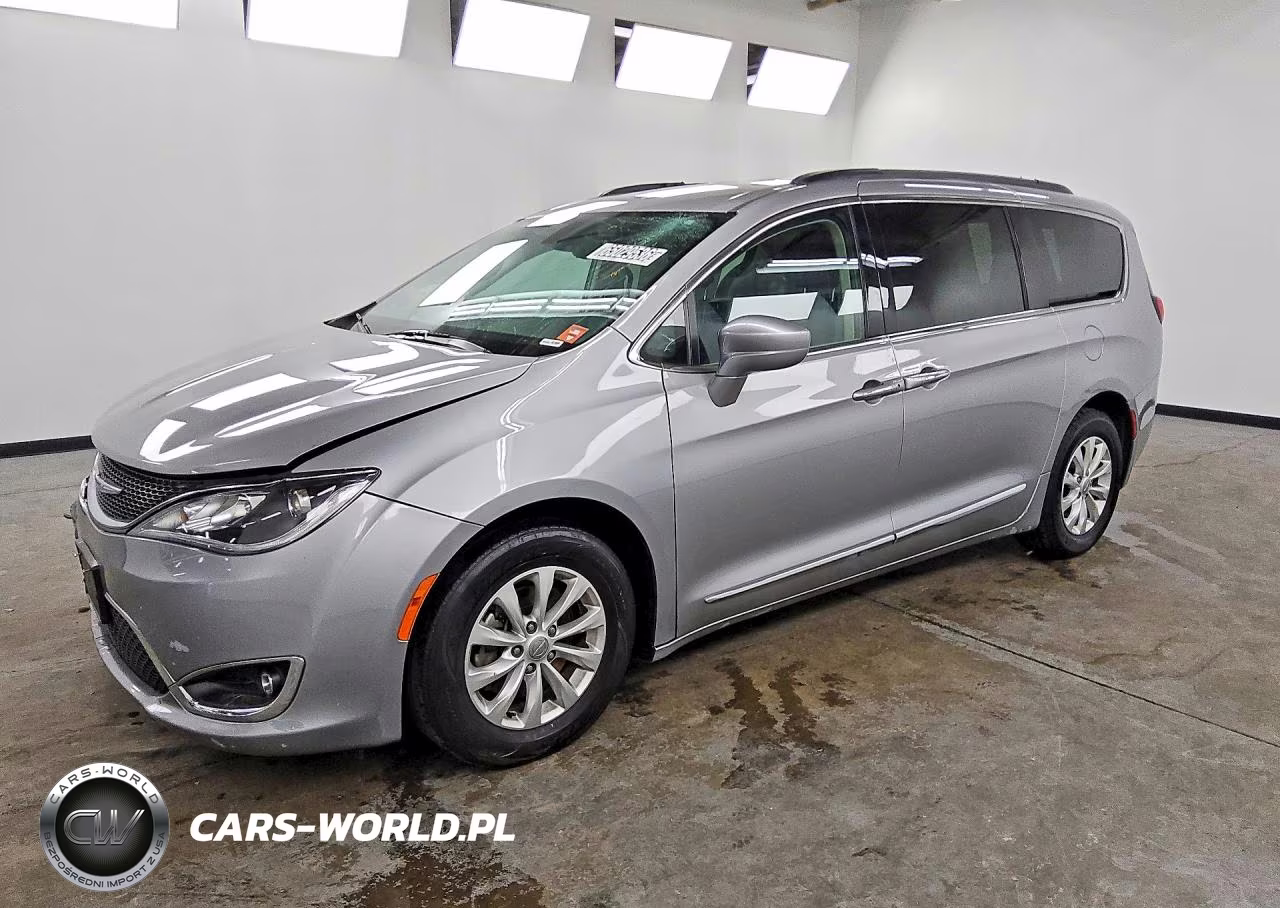 2017 Chrysler Pacifica Touring L