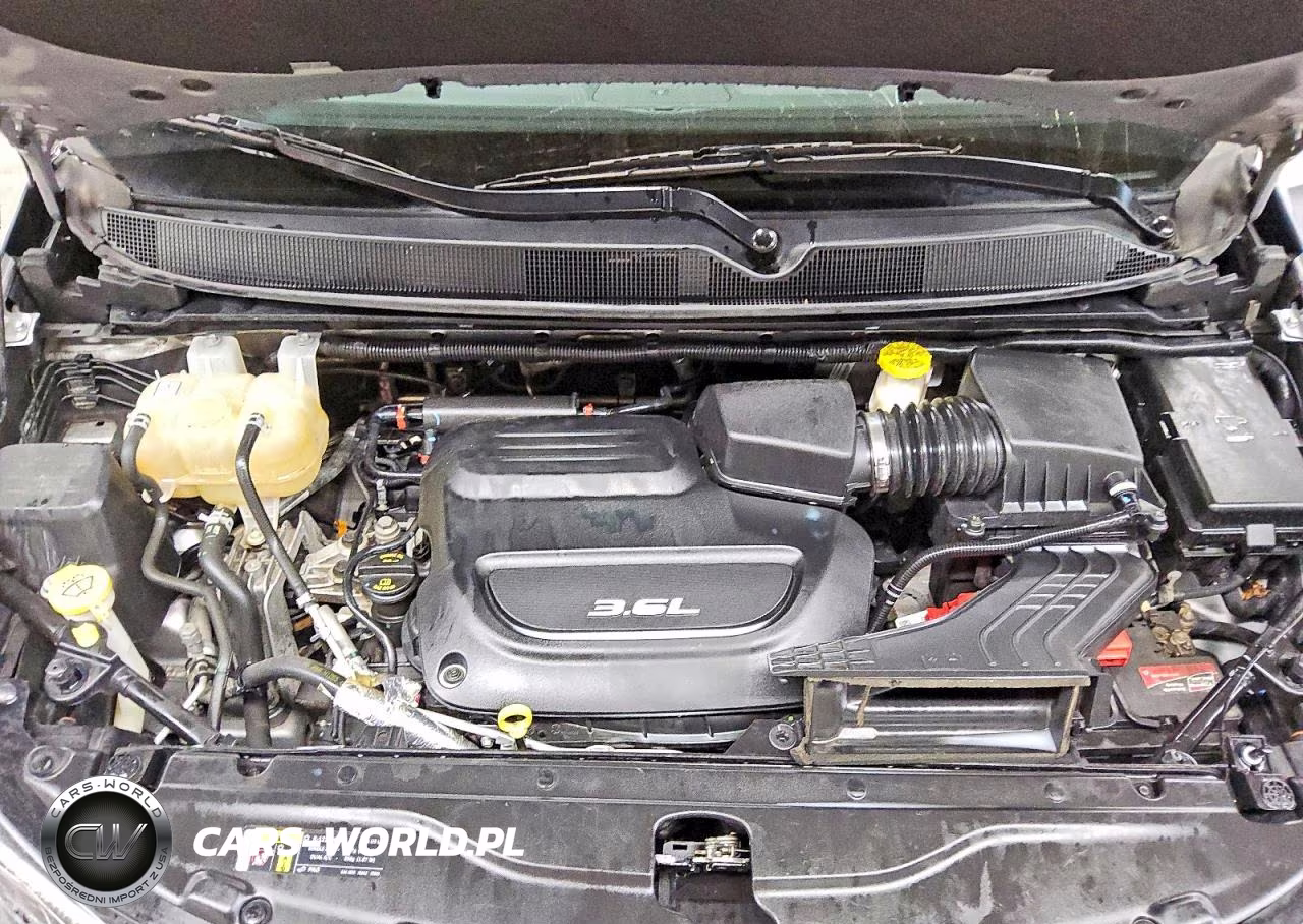 2017 Chrysler Pacifica Touring L VIN:2C4RC1BG0HR747436 - 12