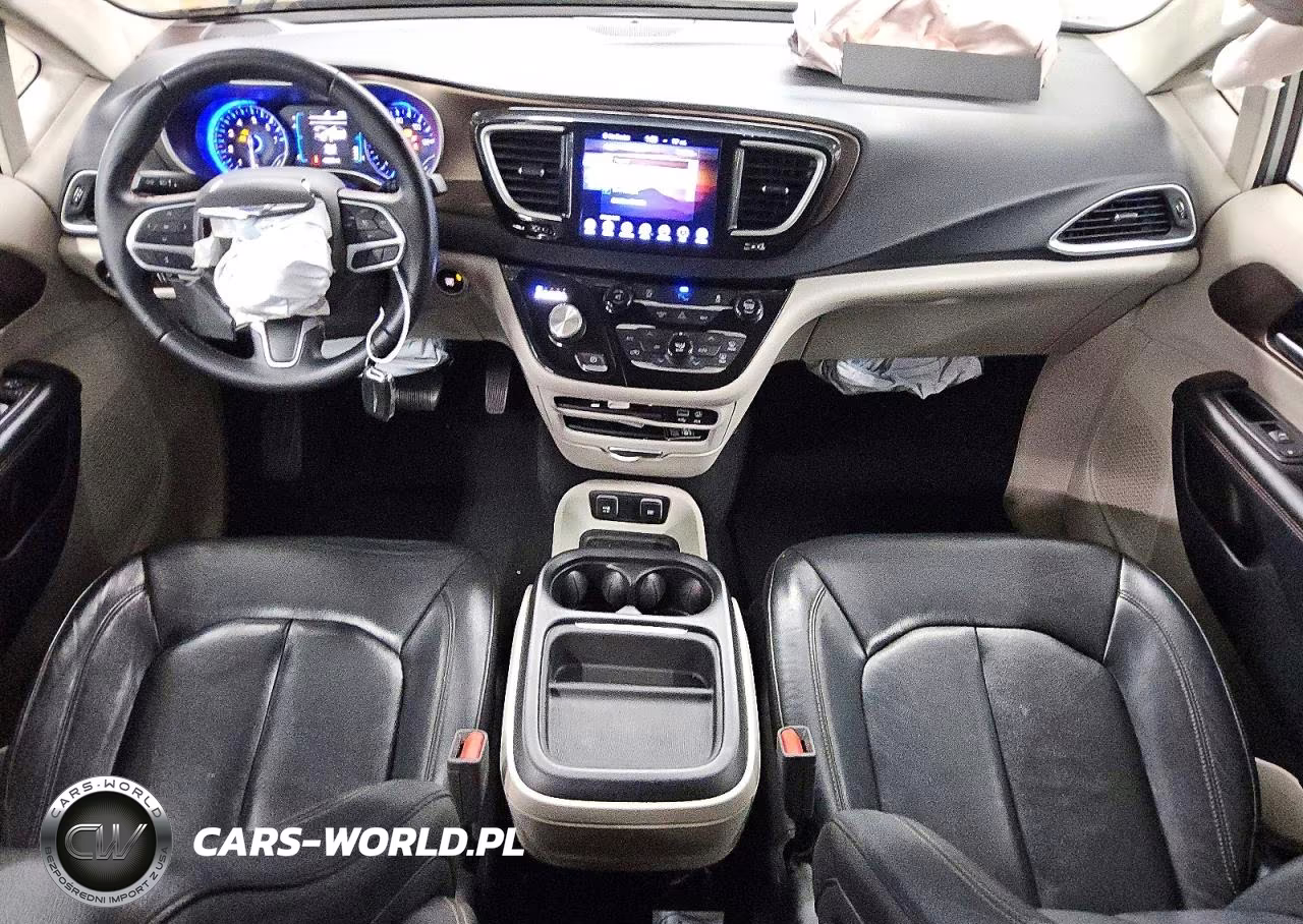 2017 Chrysler Pacifica Touring L VIN:2C4RC1BG0HR747436 - 8