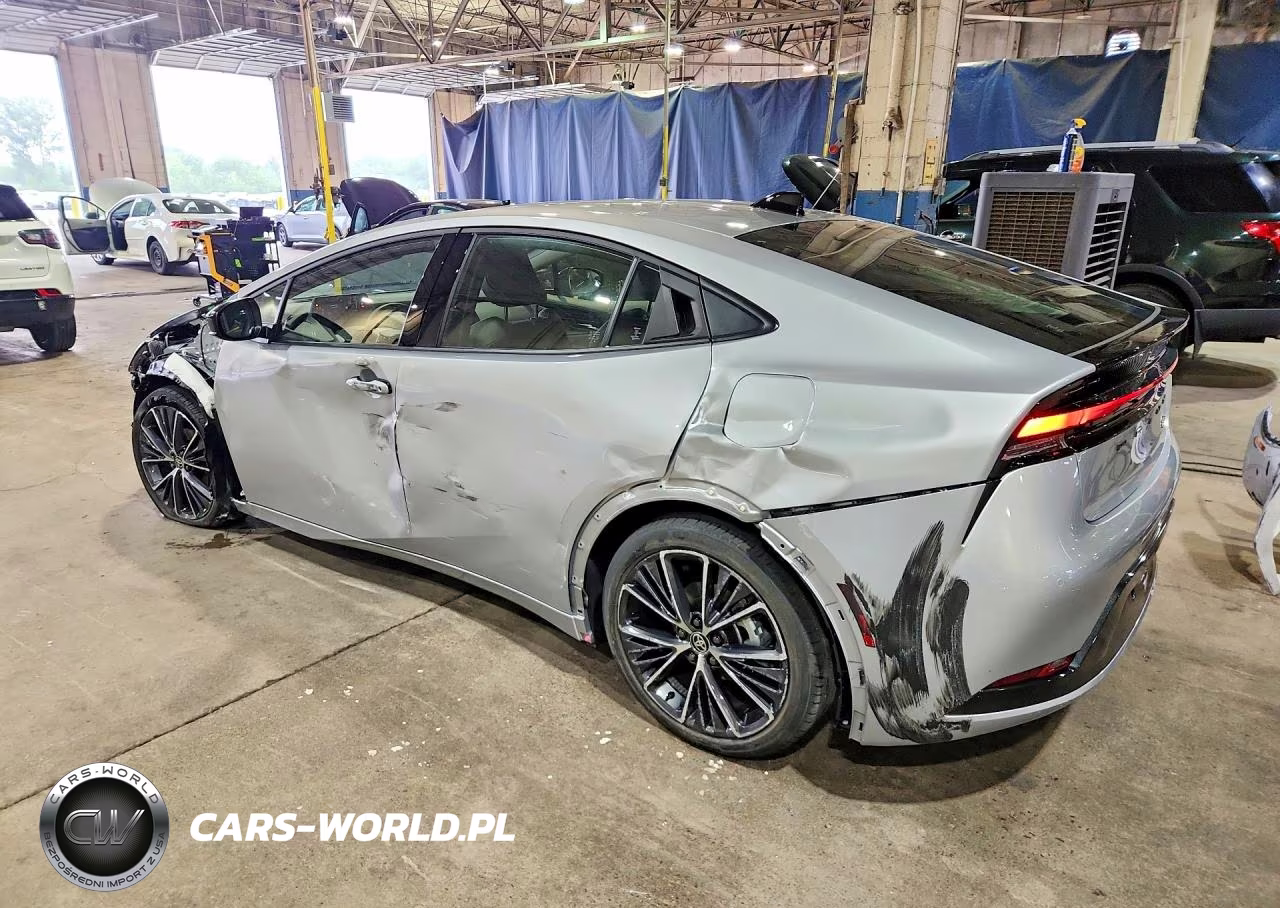 2026 Toyota Prius Xle VIN:JTDACAAUXT3081708 - 2