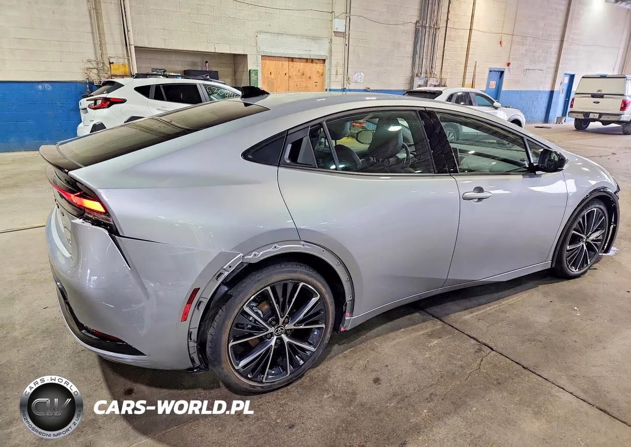 2026 Toyota Prius Xle VIN:JTDACAAUXT3081708 - 3