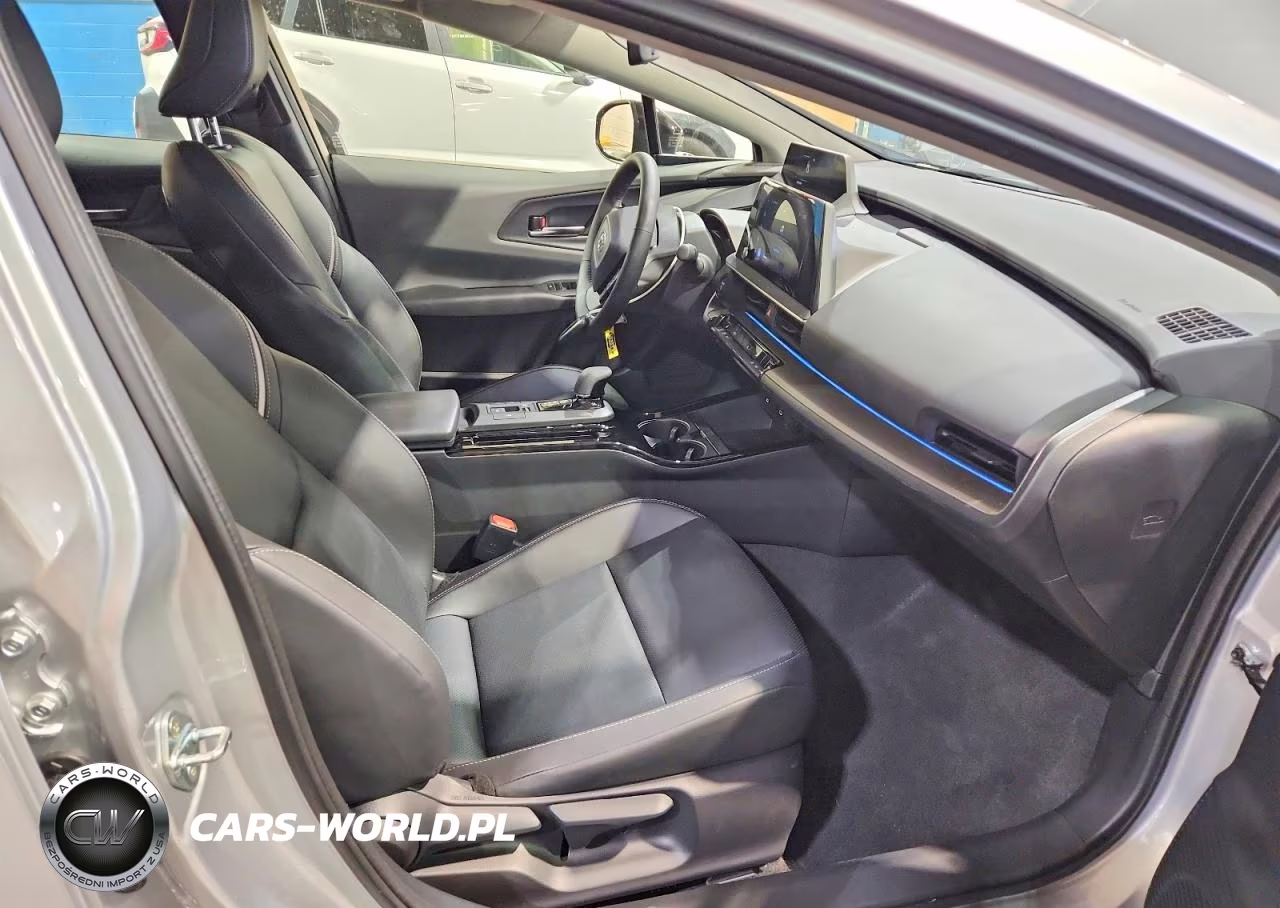 2026 Toyota Prius Xle VIN:JTDACAAUXT3081708 - 7
