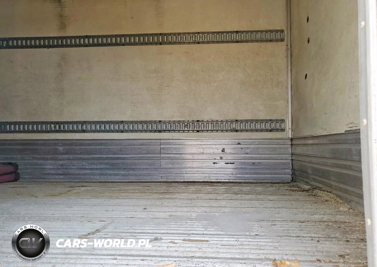 2014 Freightliner Business Class M2 Refrigerated Box Truck VIN:3ALHCYCY4EDFU6400 - 11