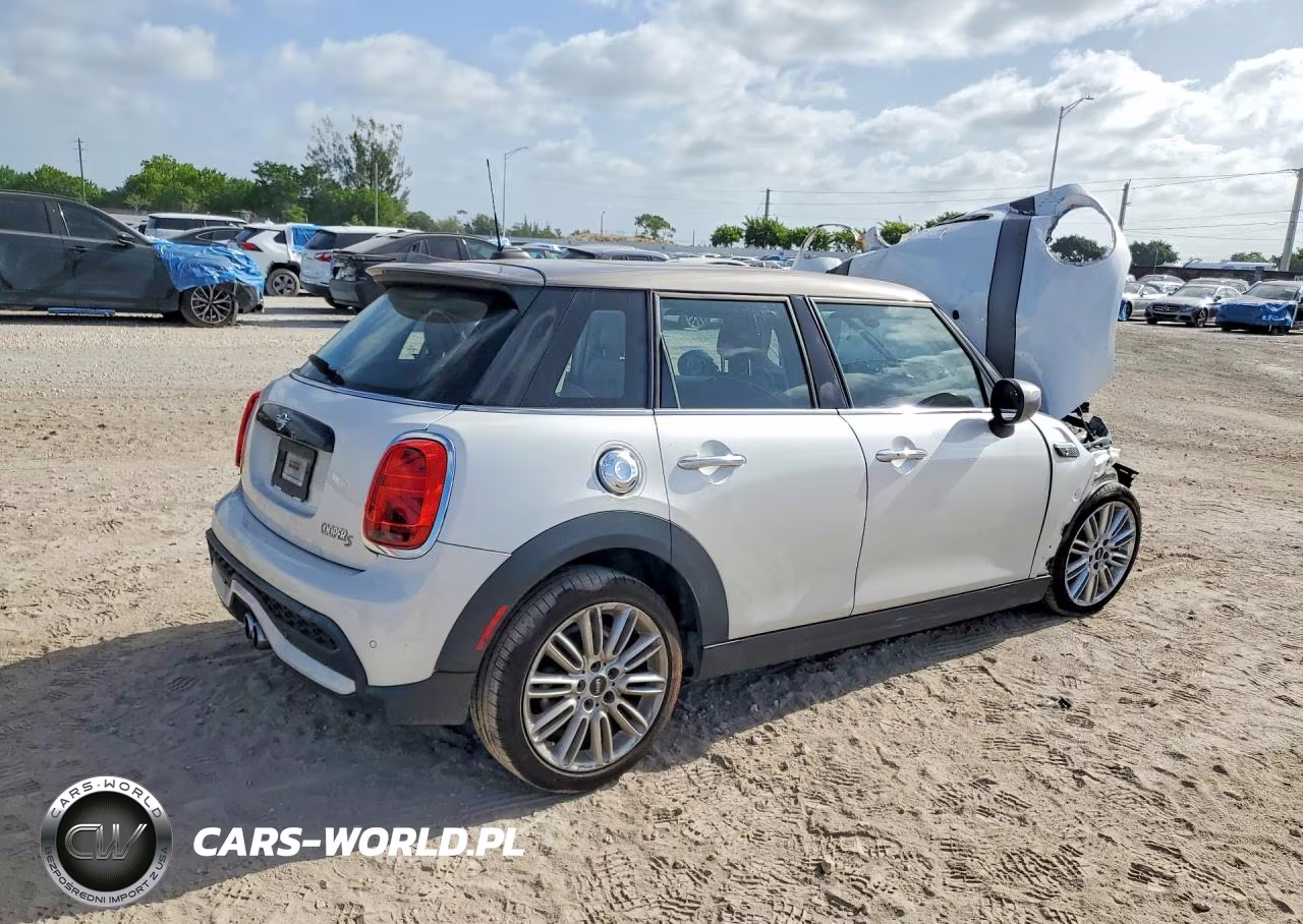 2024 Mini Cooper S VIN:WMW53DK04R2U42554 - 3