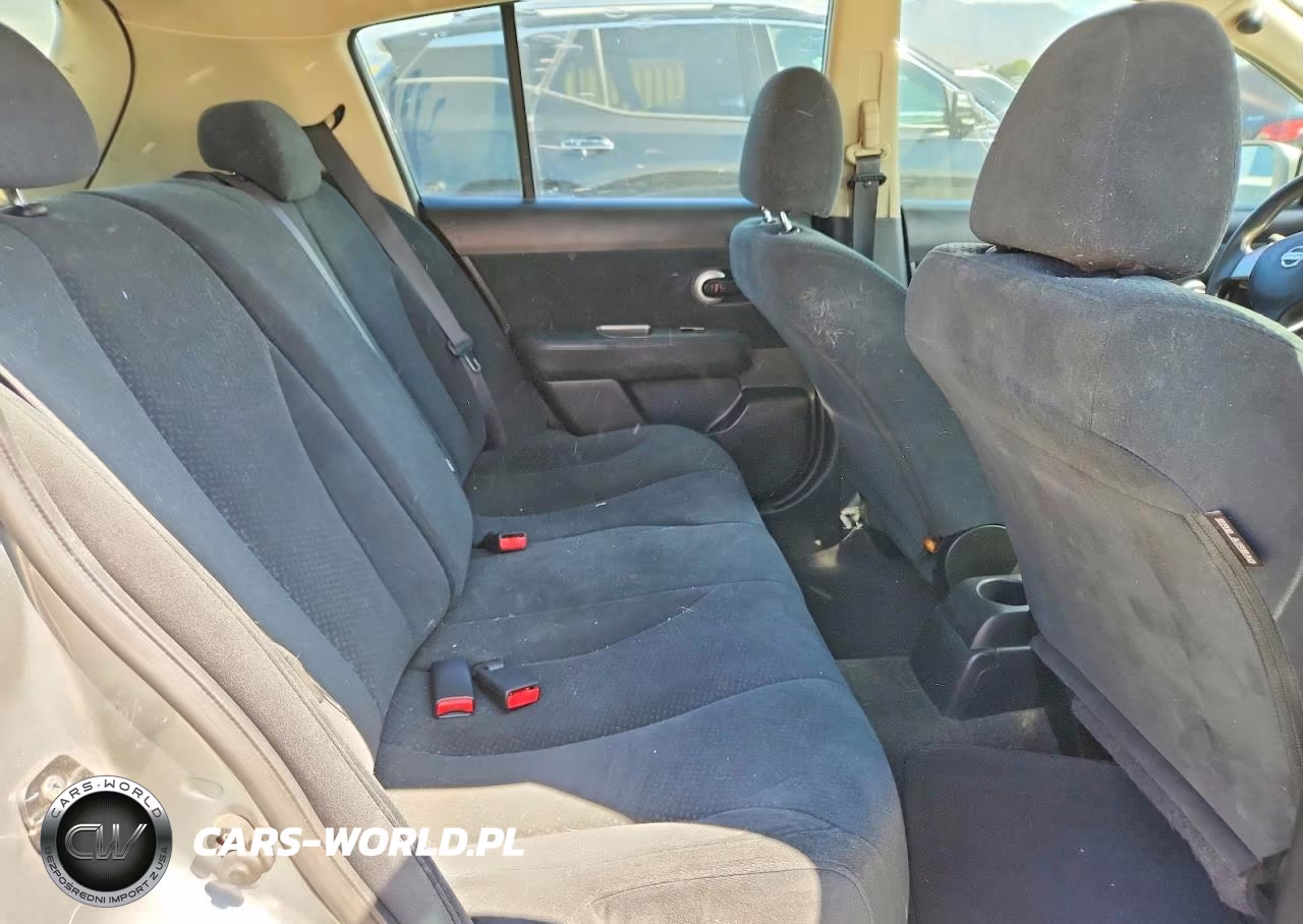 2010 Nissan Versa Hatchback 1.8 S VIN:3N1BC1CP5AL435876 - 10