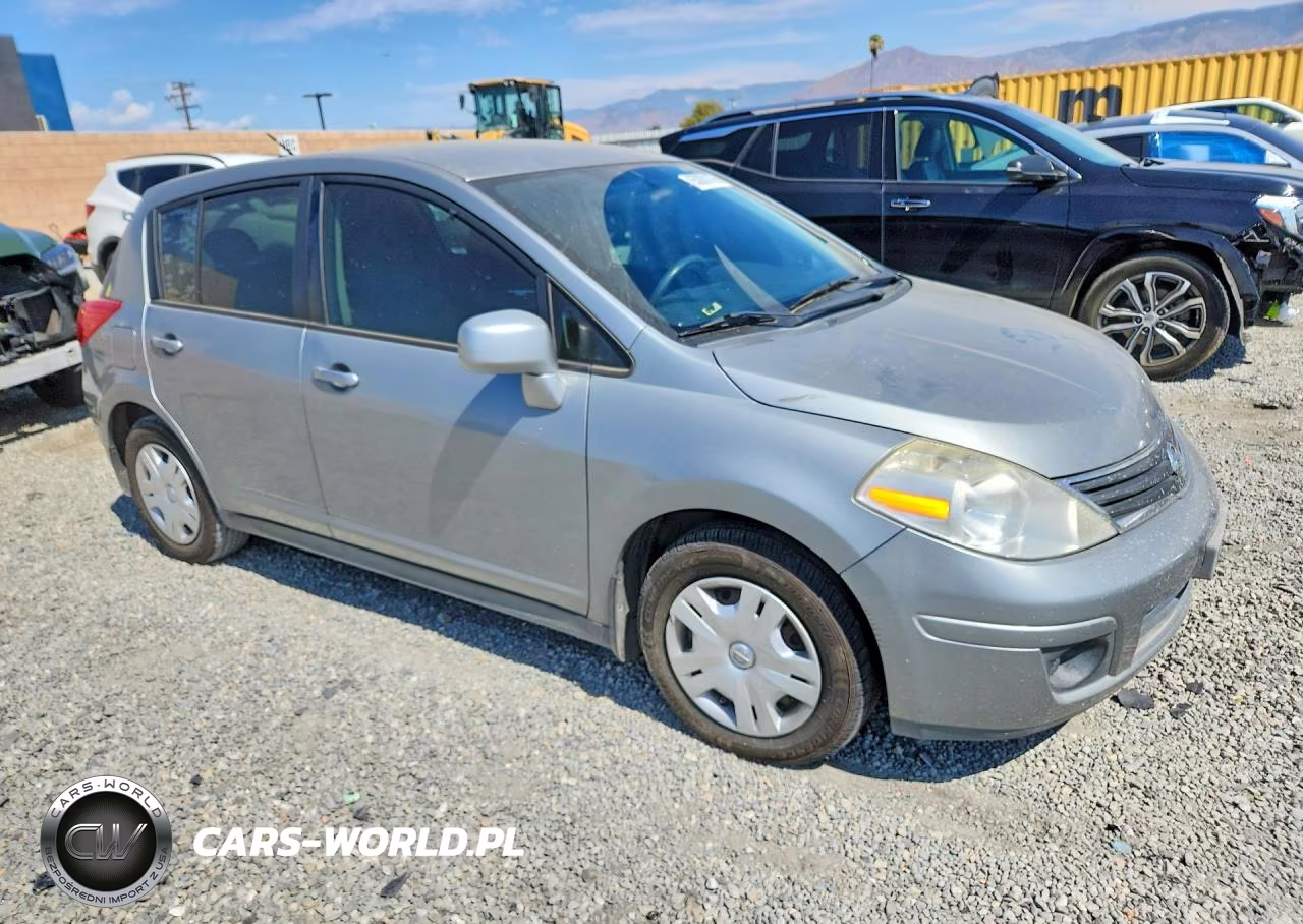 2010 Nissan Versa Hatchback 1.8 S VIN:3N1BC1CP5AL435876 - 4