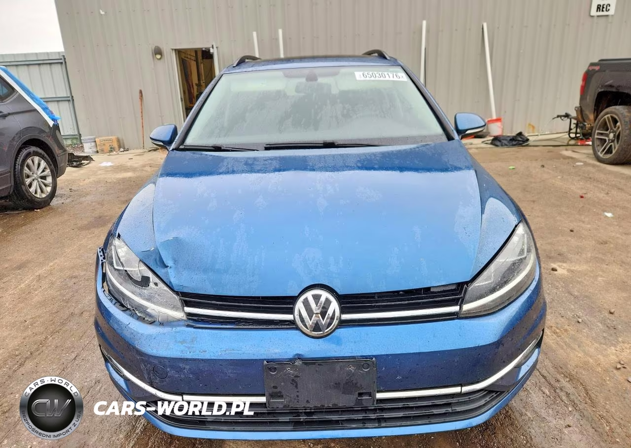 2018 Volkswagen Golf Sportwagen S VIN:3VWD17AUXJM751711 - 5