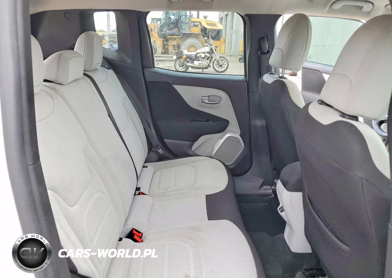 2018 Jeep Renegade Latitude VIN:ZACCJABBXJPH83693 - 10