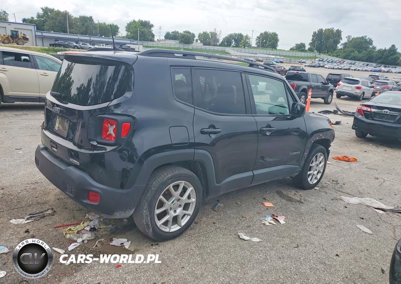 2019 Jeep Renegade Latitude VIN:ZACNJABB1KPK04789 - 3