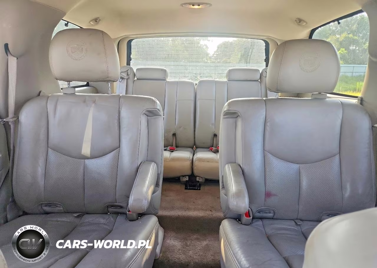 2005 Cadillac Escalade Luxury VIN:1GYEC63T05R122330 - 10