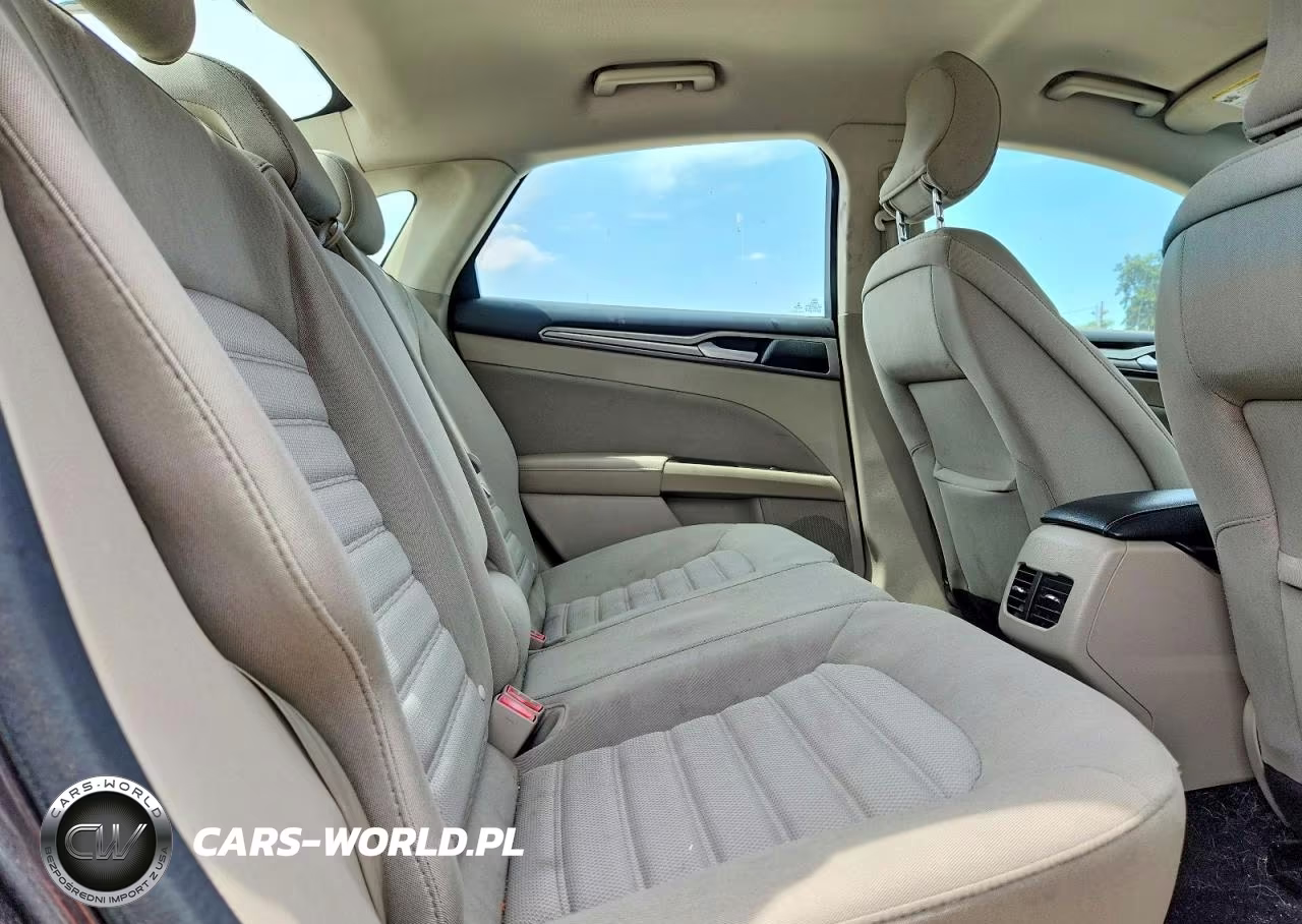 2017 Ford Fusion Se VIN:3FA6P0HD6HR123798 - 10