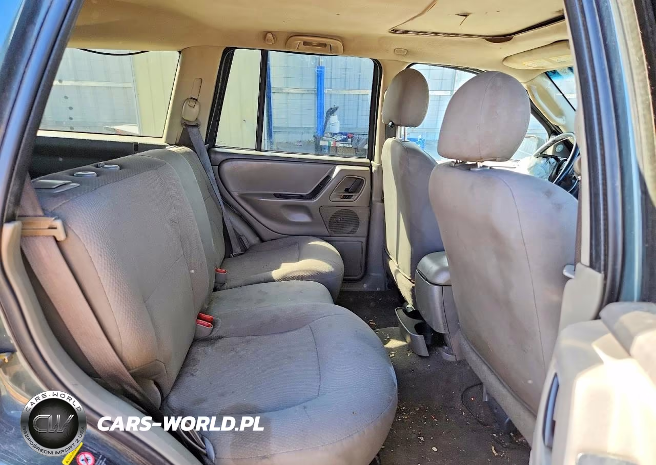 2002 Jeep Grand Cherokee Laredo VIN:1J8GW48N12C242102 - 11