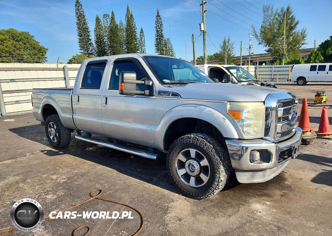 2013 Ford F250 Super Duty VIN:1FT7W2B63DEA65802 - 4