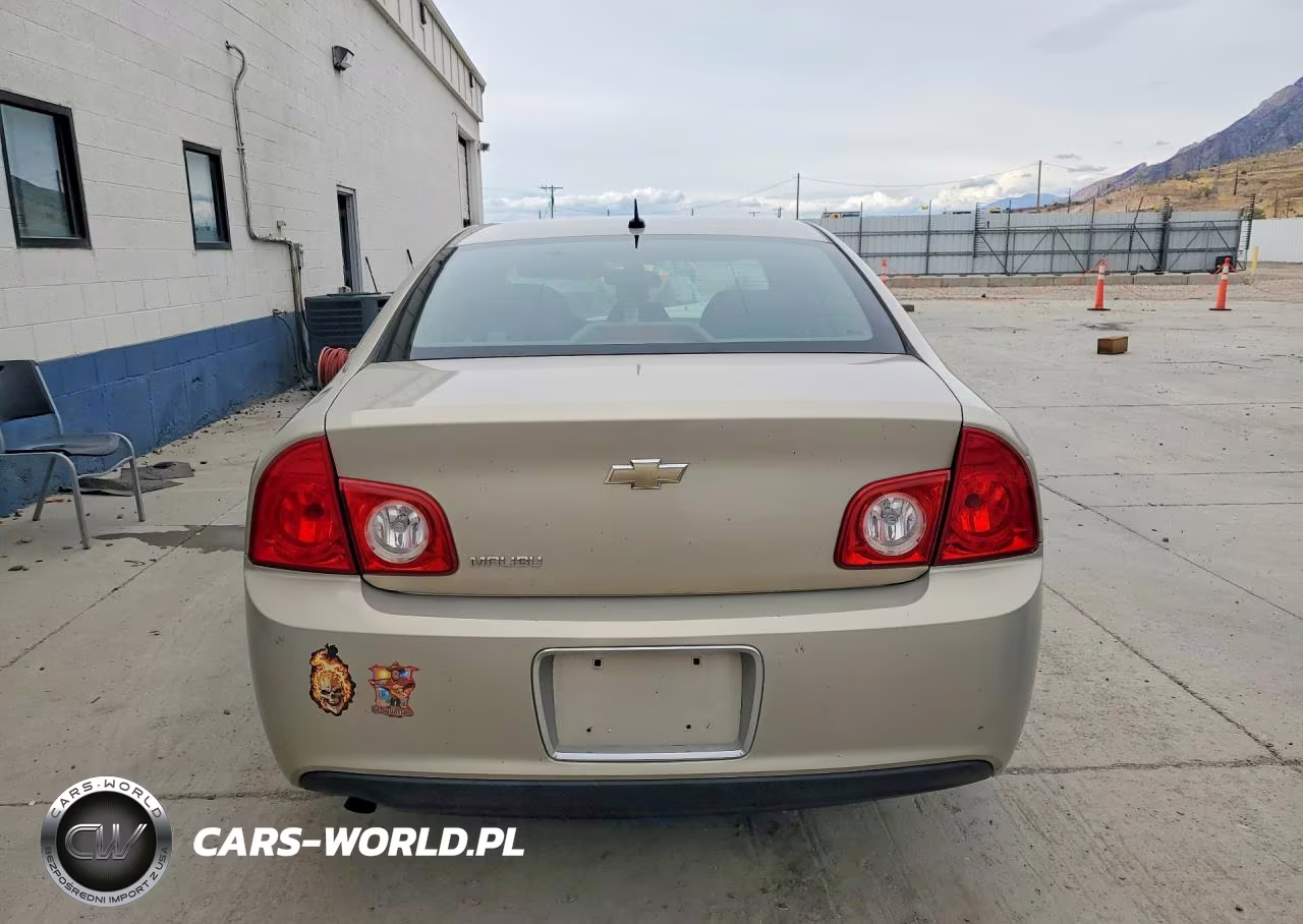 2011 Chevrolet Malibu Ls VIN:1G1ZB5E13BF158325 - 6
