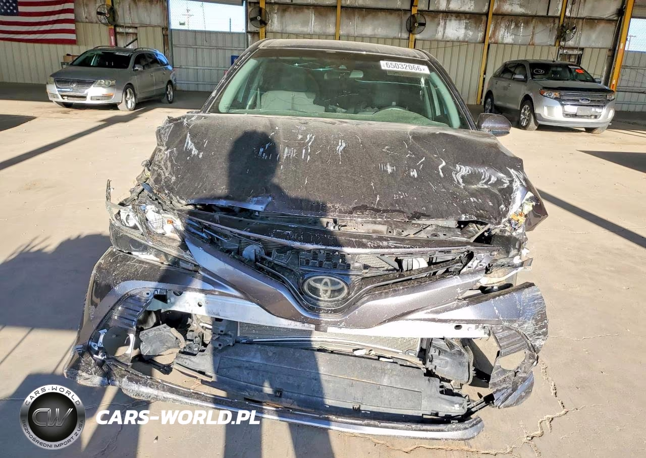 2019 Toyota Camry Le VIN:4T1B11HK2KU699625 - 5