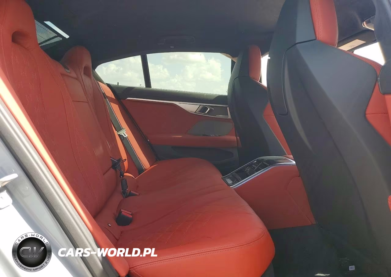 2025 BMW M8 VIN:WBSGV0C05SCT99977 - 10