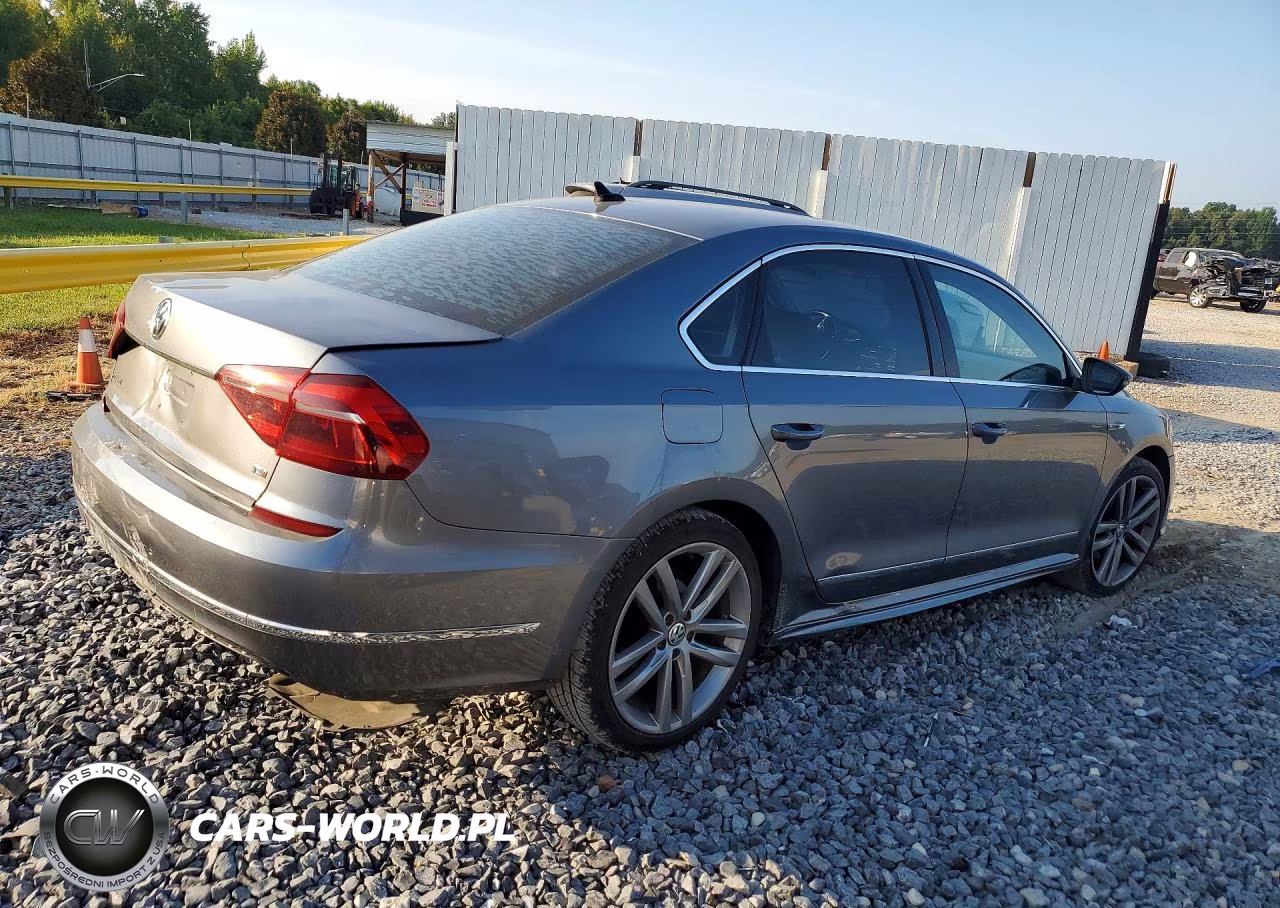 2017 Volkswagen Passat R-Line VIN:1VWDT7A37HC004015 - 3