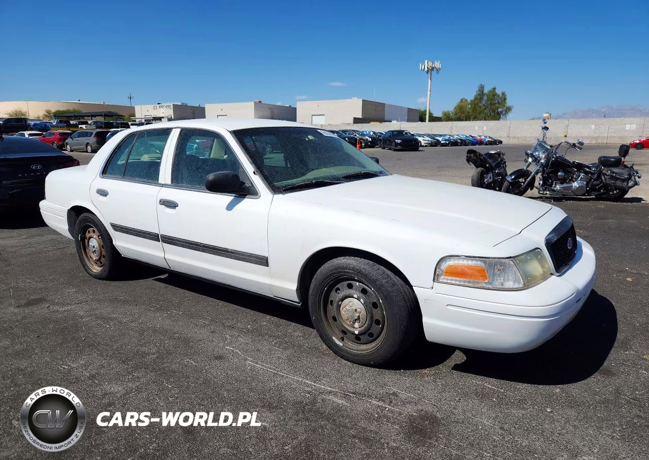 2011 Ford Crown Victoria Police Interceptor VIN:2FABP7BV5BX123101 - 4