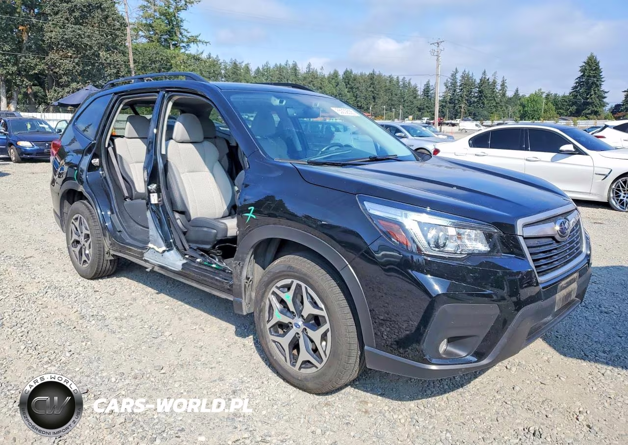 2019 Subaru Forester Premium VIN:JF2SKAGC4KH566239 - 4