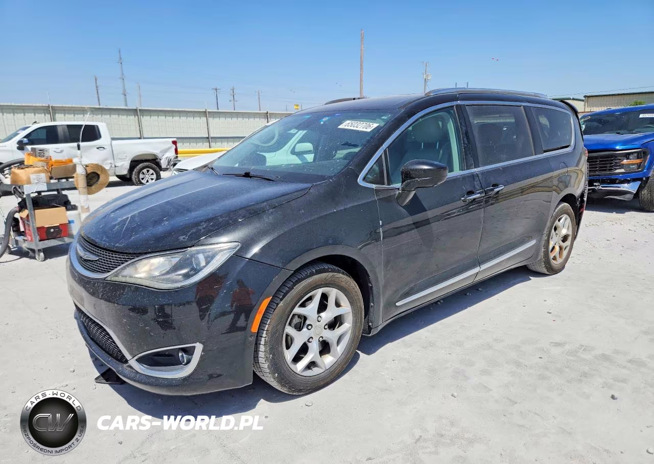 2017 Chrysler Pacifica Touring L Plus – zdjęcie 1 z 13