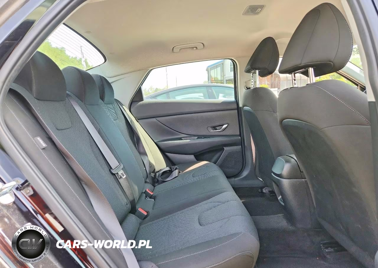 2025 Hyundai Elantra Se VIN:KMHLL4DG8SU951749 - 10