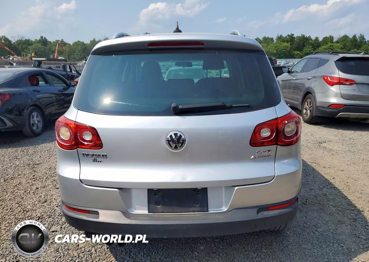2011 Volkswagen Tiguan S VIN:WVGBV7AXXBW552468 - 6